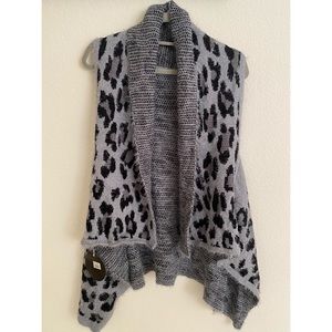 NWT Gray and Black Cheetah Vest